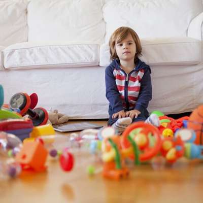 Памятка для родителей «Что делать, если ребенок не хочет  убирать за собой игрушки?» 